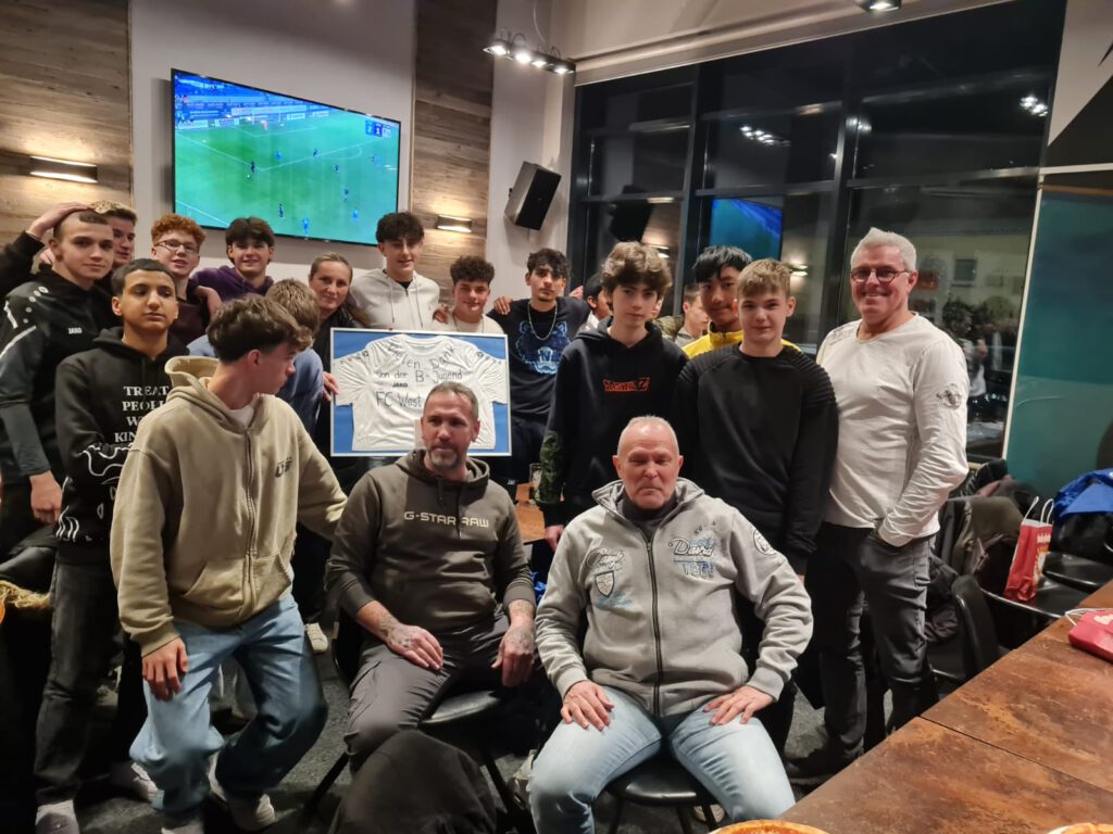 Winterfeier der B-Jugend im Bowlingcenter Karlsruhe